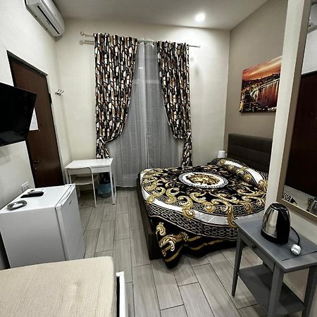 B&B Spaccanapoli A Due Passi Da Via Tribunali Ngoại thất bức ảnh