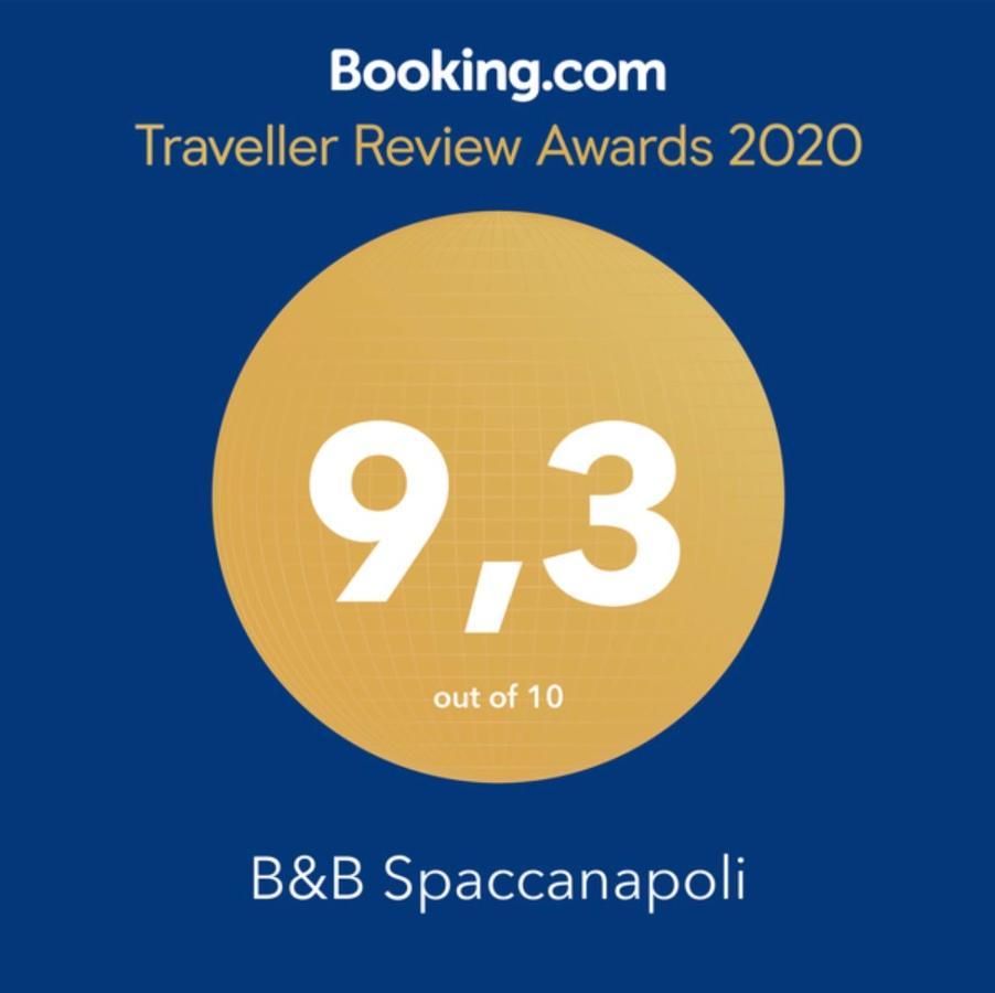 B&B Spaccanapoli A Due Passi Da Via Tribunali Ngoại thất bức ảnh