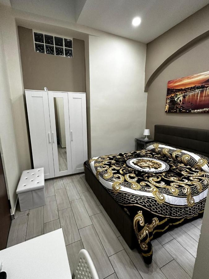 B&B Spaccanapoli A Due Passi Da Via Tribunali Ngoại thất bức ảnh