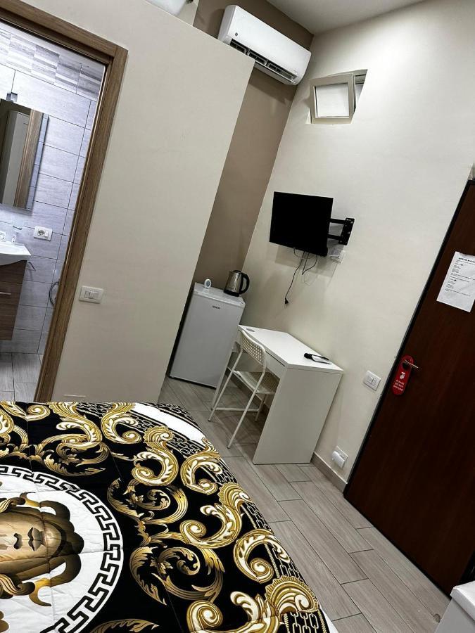 B&B Spaccanapoli A Due Passi Da Via Tribunali Ngoại thất bức ảnh