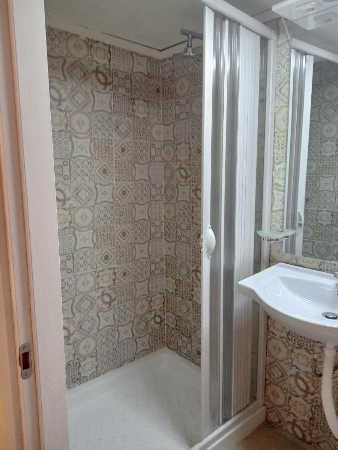 B&B Spaccanapoli A Due Passi Da Via Tribunali Ngoại thất bức ảnh